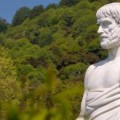 tafos-aristoteli-spoudeotera-archeologika-evrimata-archea-stagira