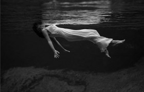 skoteinh-nyxta-psyxhs