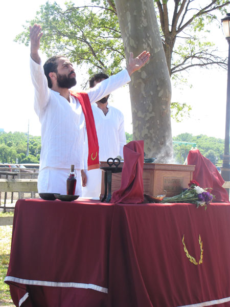 http://www.ysee.gr/images/iliostasiousa4.jpg