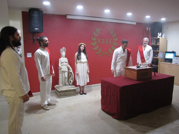 http://www.ysee.gr/images/12745531_10154753783322195_990145565444675369_n-web.jpg
